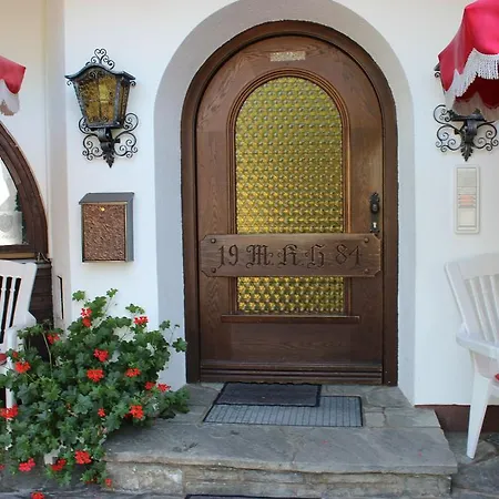 يوهاناهوف *